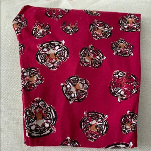 New! Women’s LULAROE tiger 🐅 leggings OS